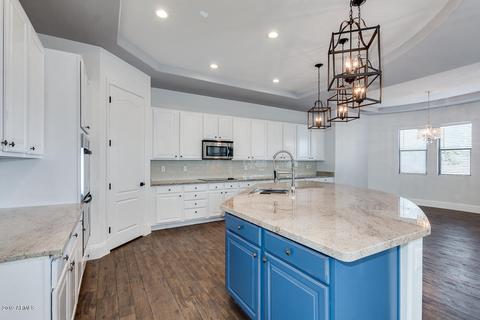 3208 E Branham Ln, Phoenix, AZ 85042 photo 12