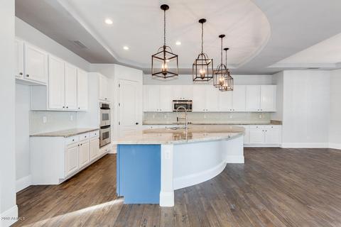 3208 E Branham Ln, Phoenix, AZ 85042 photo 9