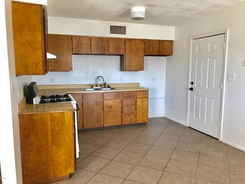 380 E Burke Ave, Coolidge, AZ 85128 photo 2