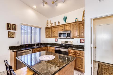 854 W Cooley Dr, Gilbert, AZ 85233 photo 16
