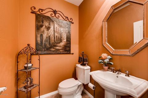 3920 E Melinda Dr, Phoenix, AZ 85050 photo 12
