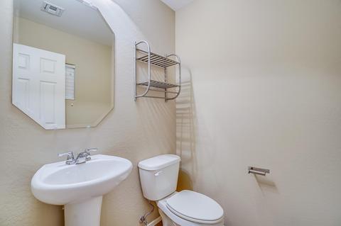 2570 E Boston St, Gilbert, AZ 85295 photo 5