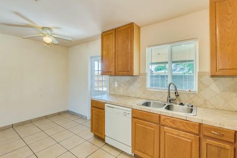 2825 E Pierce St, Phoenix, AZ 85008 photo 8