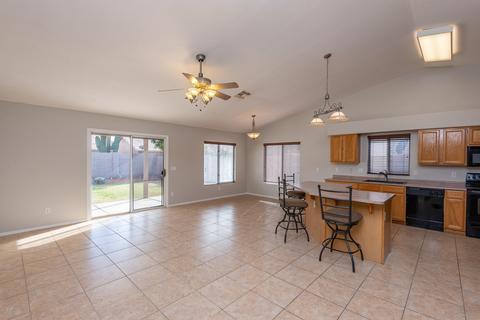 1415 S Dodge St, Gilbert, AZ 85233 photo 4