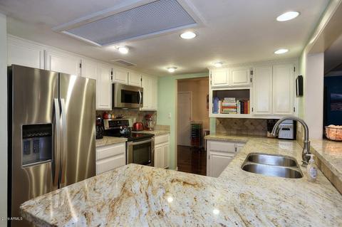 2710 E Cannon Dr, Phoenix, AZ 85028 photo 6