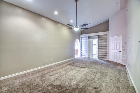 17 S Riata Dr, Gilbert, AZ 85296 photo 4