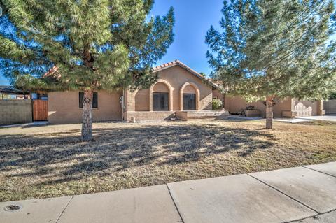 17 S Riata Dr, Gilbert, AZ 85296 photo 1