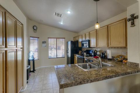 4317 E Rowel Rd, Phoenix, AZ 85050 photo 4