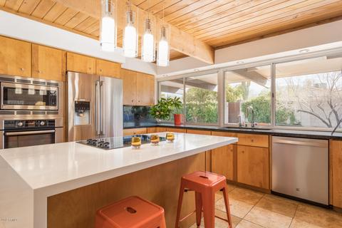 3015 E Topaz Cir, Phoenix, AZ 85028 photo 8