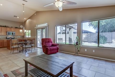 1084 E Cathy Dr, Gilbert, AZ 85296 photo 9