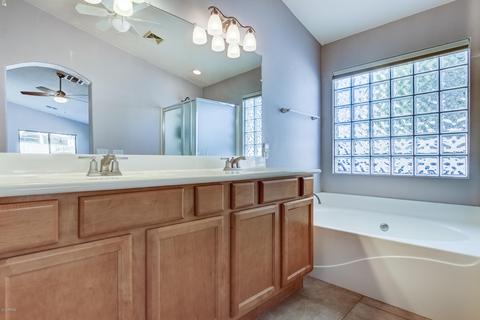 1084 E Cathy Dr, Gilbert, AZ 85296 photo 24