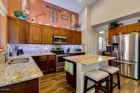 3380 E Ravenswood Dr, Gilbert, AZ 85298 photo 4