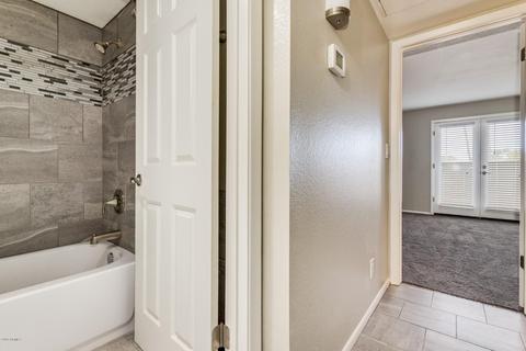 1820 E Morten Ave #124, Phoenix, AZ 85020 photo 11