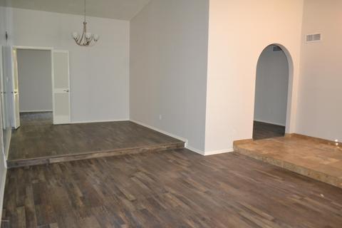 2316 E Cholla St, Phoenix, AZ 85028 photo 4