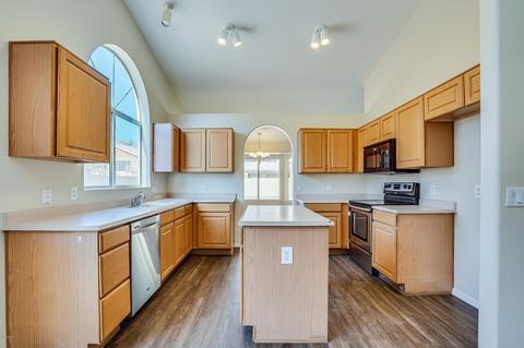 3670 E Cedarwood Ln, Phoenix, AZ 85048 photo 6