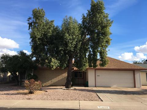 11631 S Half Moon Dr, Phoenix, AZ 85044 photo 1