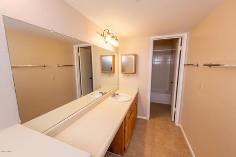 2228 E Campbell Ave #202, Phoenix, AZ 85016 photo 13