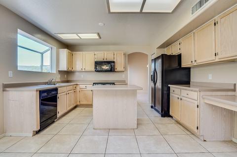 2216 E Granite View Dr, Phoenix, AZ 85048 photo 2