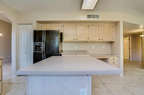 2216 E Granite View Dr, Phoenix, AZ 85048 photo 3