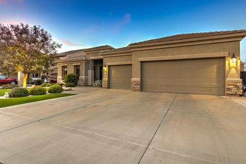 3036 E Canyon Creek Dr, Gilbert, AZ 85295 photo 3