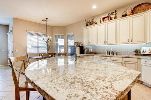 3036 E Canyon Creek Dr, Gilbert, AZ 85295 photo 11
