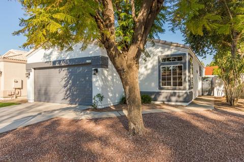 1538 E Beacon Dr, Gilbert, AZ 85234 photo 2