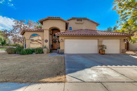 1233 E Sandcastle Ct, Gilbert, AZ 85234 photo 1