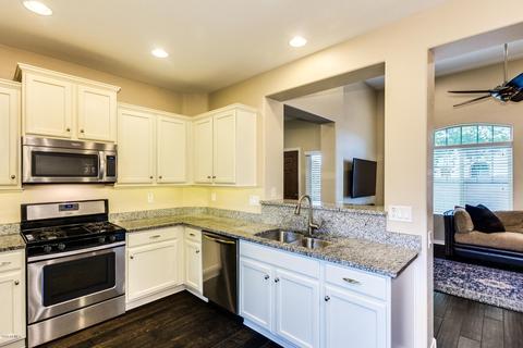 3652 E Covey Ln, Phoenix, AZ 85050 photo 8