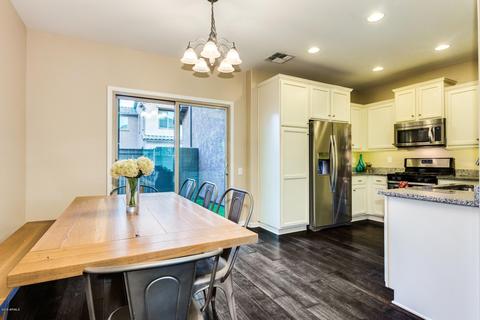 3652 E Covey Ln, Phoenix, AZ 85050 photo 6