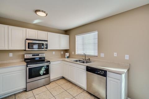1825 S 63rd Dr, Phoenix, AZ 85043 photo 5