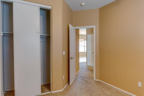 925 E Pedro Rd, Phoenix, AZ 85042 photo 13