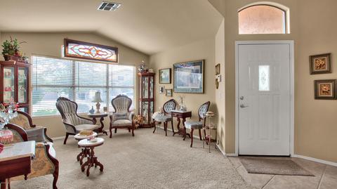 4514 E Melinda Ln, Phoenix, AZ 85050 photo 8
