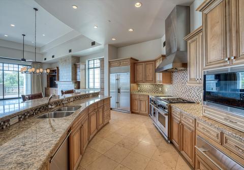 2 Biltmore Est #203, Phoenix, AZ 85016 photo 8