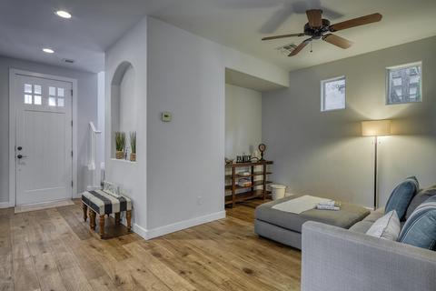 2910 N 48th Pl, Phoenix, AZ 85018 photo 6