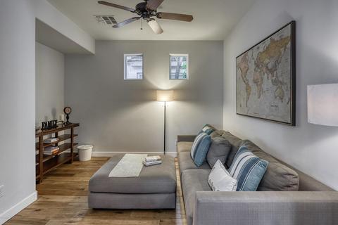 2910 N 48th Pl, Phoenix, AZ 85018 photo 4
