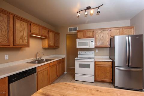 2213 E Sells Dr, Phoenix, AZ 85016 photo 3