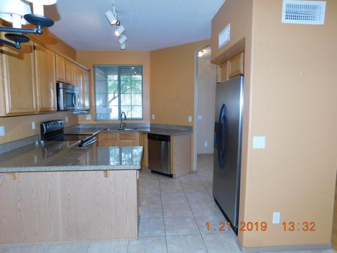 406 E Redwood Ln, Phoenix, AZ 85048 photo 4