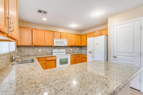 670 Eagle Ln, Gilbert, AZ 85296 photo 5