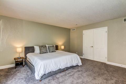609 E Myrtle Ave, Phoenix, AZ 85020 photo 13