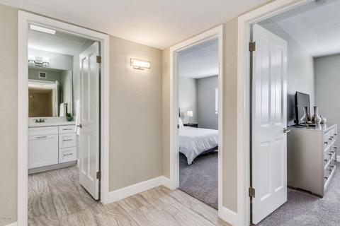 609 E Myrtle Ave, Phoenix, AZ 85020 photo 8