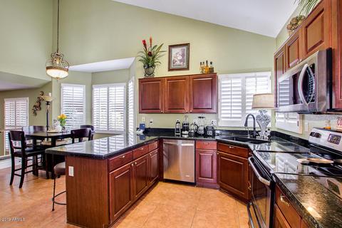 2845 S 65th Ln, Phoenix, AZ 85043 photo 24
