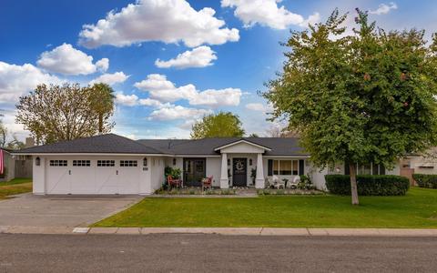 3909 E Highland Ave, Phoenix, AZ 85018 photo 1