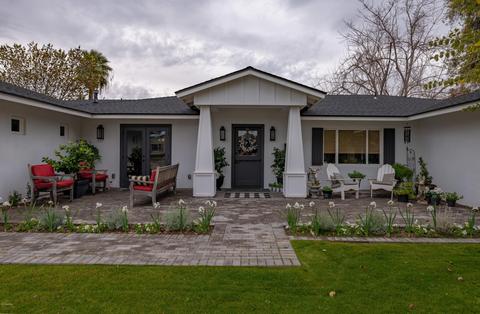 3909 E Highland Ave, Phoenix, AZ 85018 photo 2
