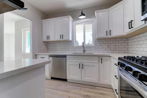 1122 W Mackenzie Dr, Phoenix, AZ 85013 photo 8
