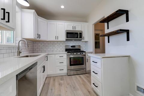 1122 W Mackenzie Dr, Phoenix, AZ 85013 photo 6