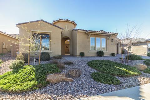 2205 E Tomahawk Dr, Gilbert, AZ 85298 photo 3