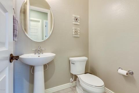 2205 E Tomahawk Dr, Gilbert, AZ 85298 photo 16