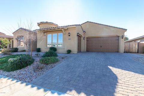 2205 E Tomahawk Dr, Gilbert, AZ 85298 photo 2