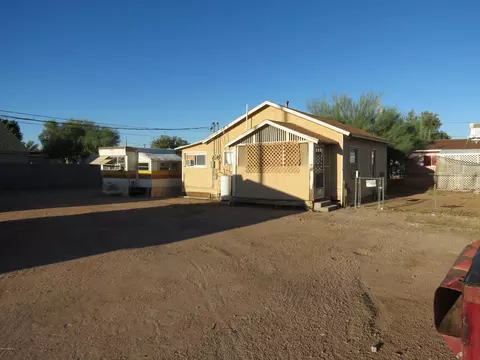 340 S Main Dr, Apache Junction, AZ 85120 photo 3