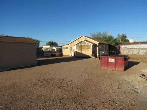 340 S Main Dr, Apache Junction, AZ 85120 photo 2